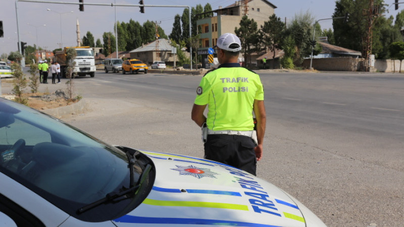 Patnos'ta Trafik Polisi ekipleri uygulama yaptı