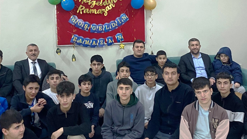 Kaymakam Dertlioğlu, öğrenciler ile İftar sofrasında buluştu